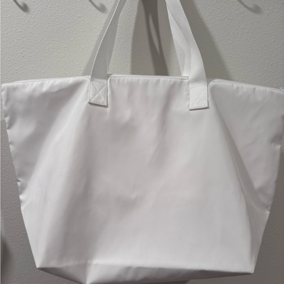 PINK Victoria’s Secret Tote - Picture 2 of 3